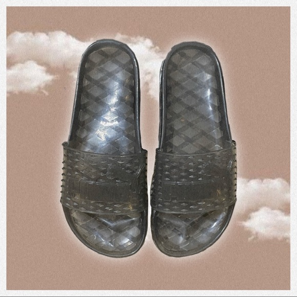 ♥︎ FENTY PUMA Jelly Slides ♥︎ - Picture 4 of 7